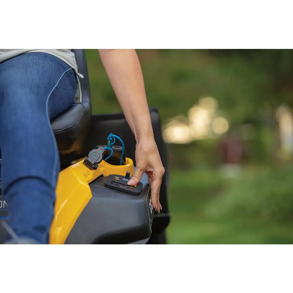 Cub Cadet CC30E 76 cm Cordless Electric Riding Lawn Tractor