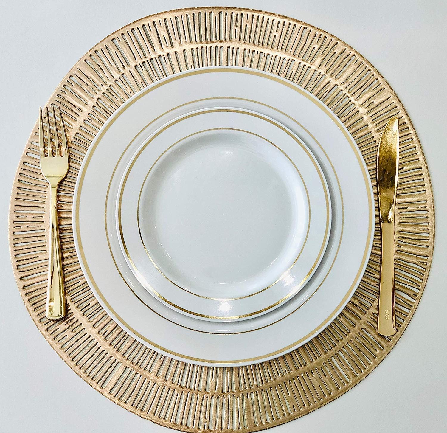 " OCCASIONS " 120 Pieces Pack Pressed Vinyl Metallic Placemats/Wedding Accent Centerpiece Placemat (Cleo Gold)