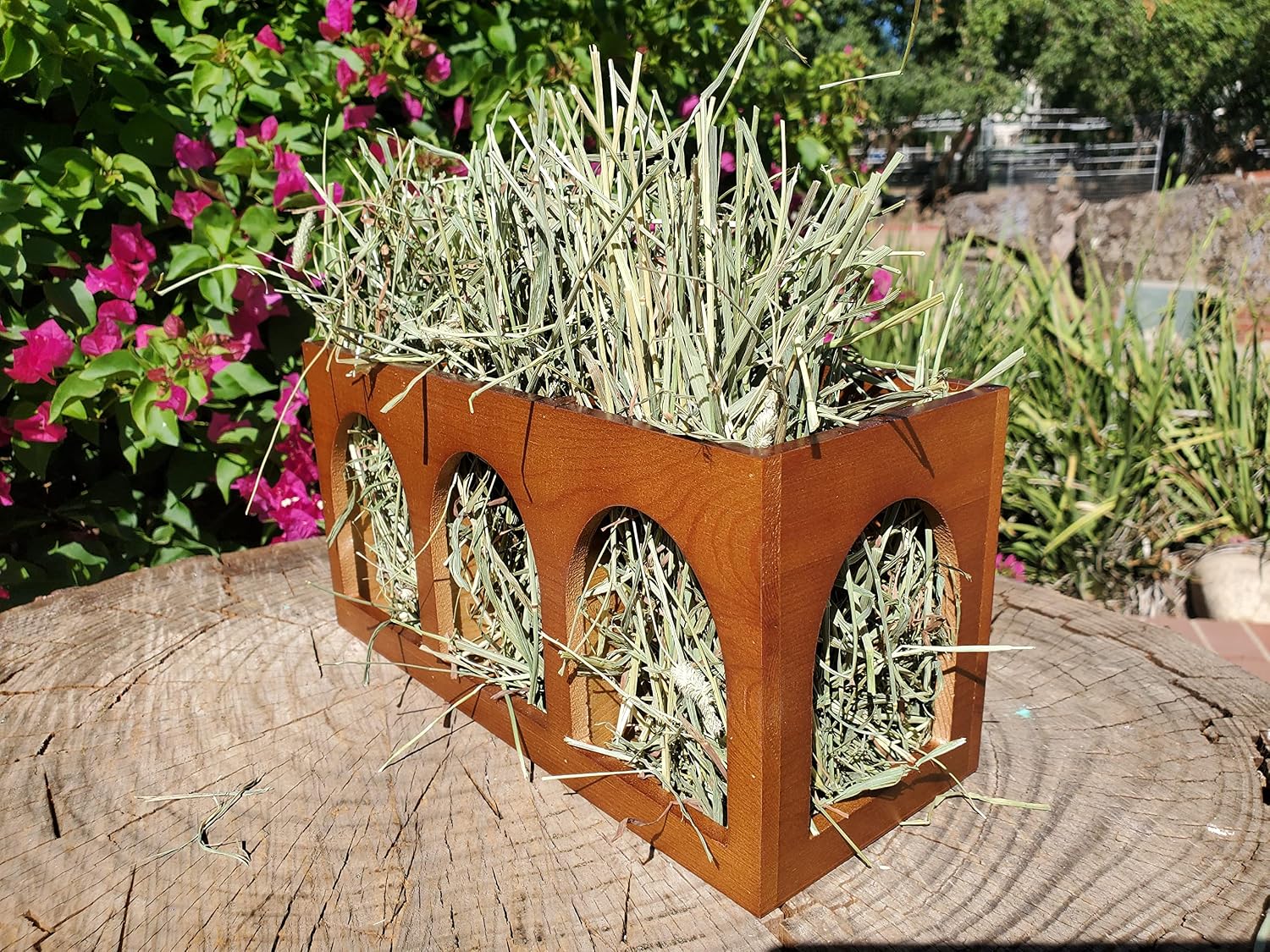 "Closed Bottom Hay Feeder Natural Pine Wood Arch Guinea Pig Hay Rack with Option to Attach to Cage (Warm Cherry with Bottom)