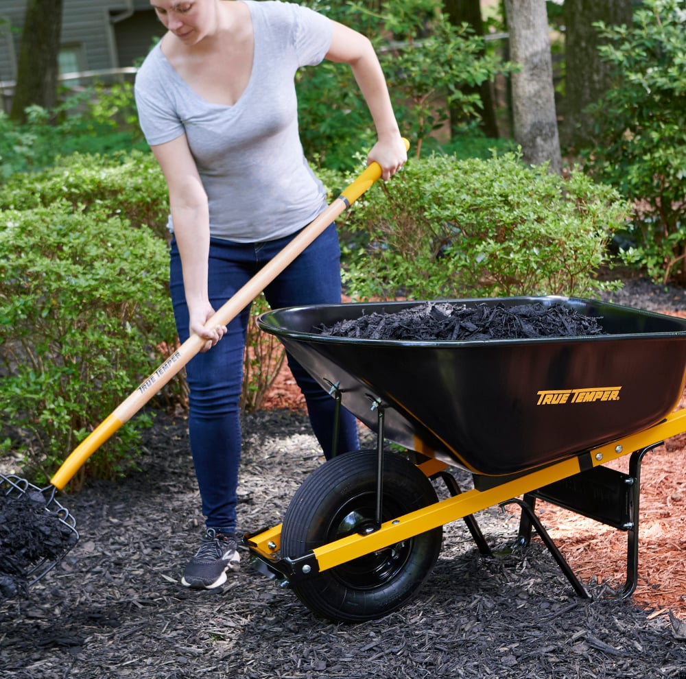 True Temper R6STPTEC 170 L Steel Wheelbarrow