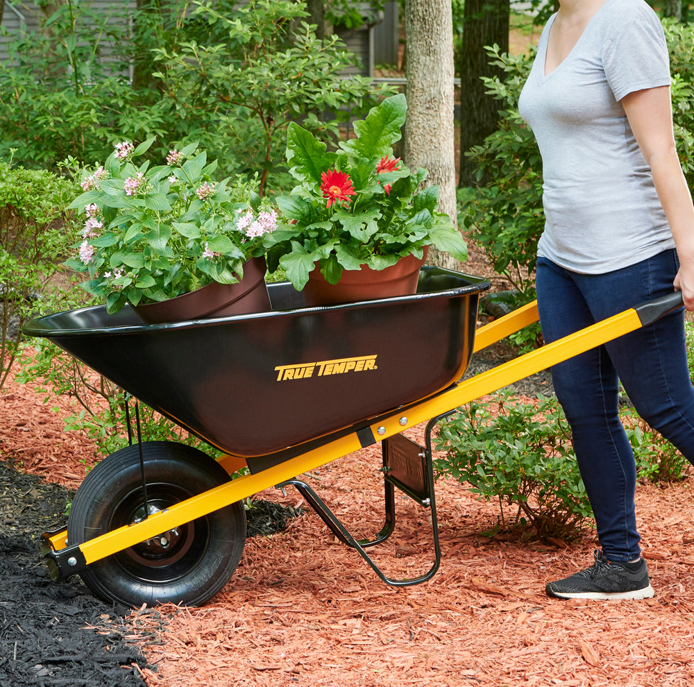 True Temper R6STPTEC 170 L Steel Wheelbarrow